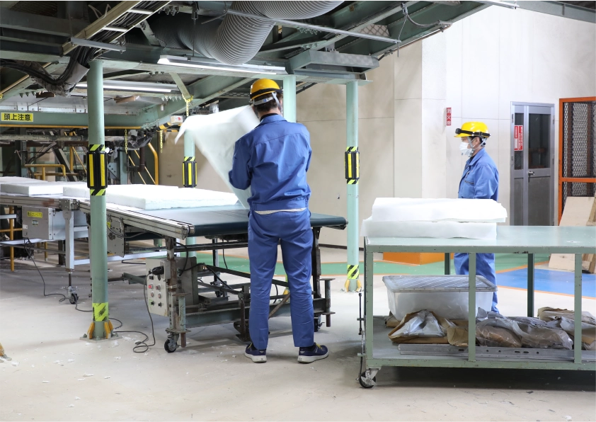 株式会社くきなみ　工場内の作業風景写真